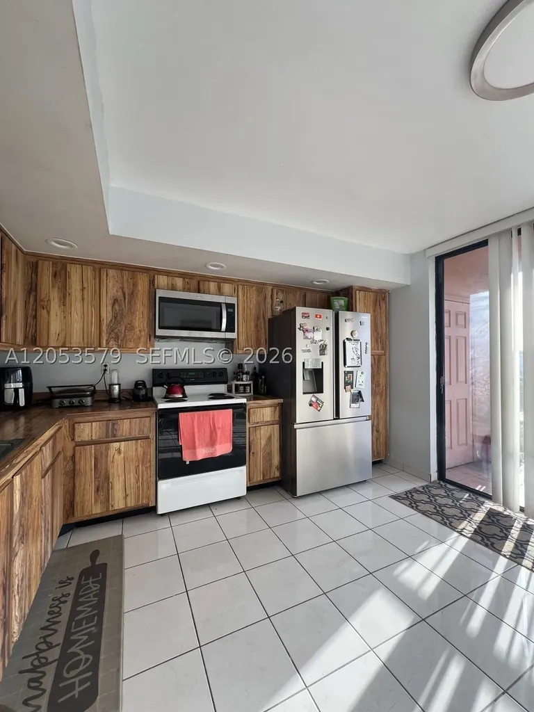 8615 NW 8th Street Miami FL 33126