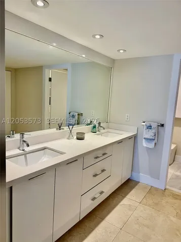 199 Ocean Lane Drive Key Biscayne FL 33149