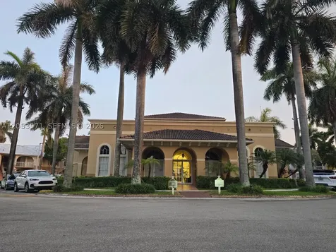 8936 W Flagler Street Miami FL 33174