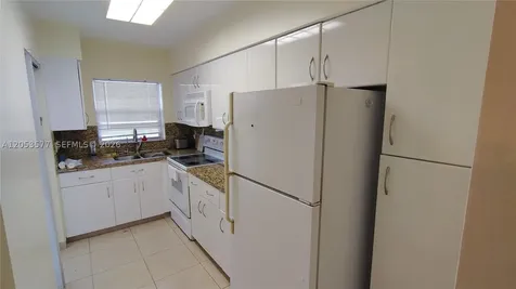201 NE 14th Avenue Hallandale Beach FL 33009