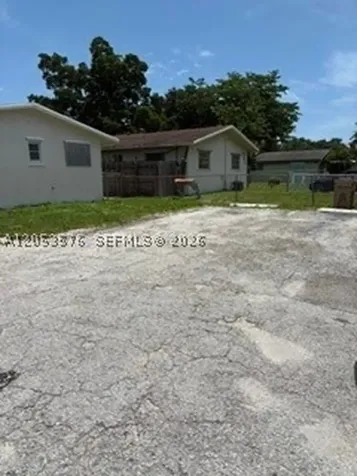 6183 SW 41st Court Davie FL 33314