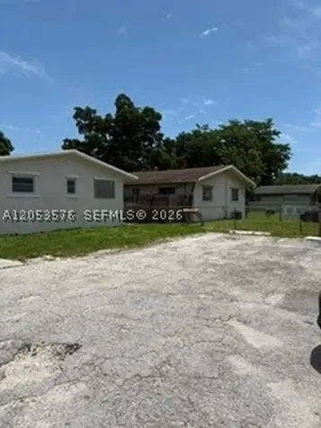 6183 SW 41st Court Davie FL 33314