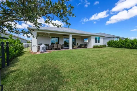 10305 SW Captiva Drive Port St. Lucie FL 34987