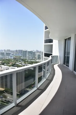 15811 Collins Avenue Sunny Isles Beach FL 33160