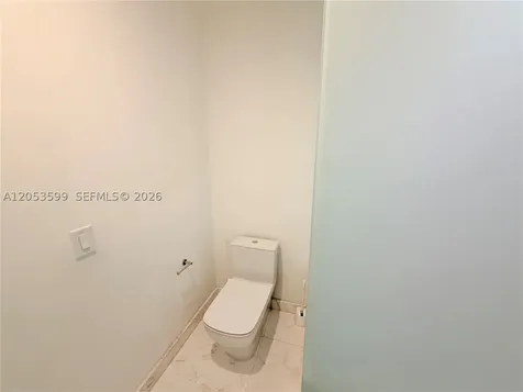 851 NE 1st Avenue Miami FL 33132