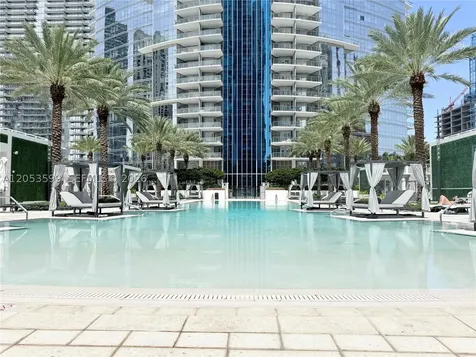 851 NE 1st Avenue Miami FL 33132