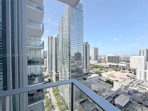 851 NE 1st Avenue Miami FL 33132