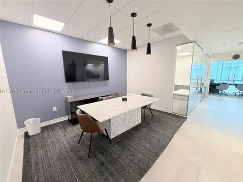 851 NE 1st Avenue Miami FL 33132