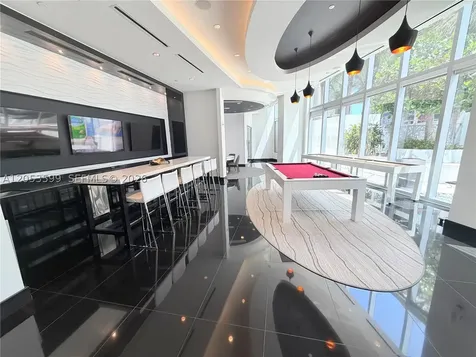 851 NE 1st Avenue Miami FL 33132