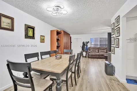 208 Greenbrier C West Palm Beach FL 33417