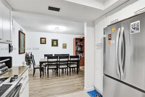 208 Greenbrier C West Palm Beach FL 33417