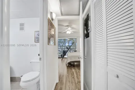 208 Greenbrier C West Palm Beach FL 33417