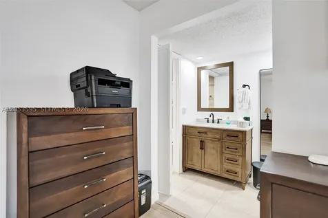 208 Greenbrier C West Palm Beach FL 33417