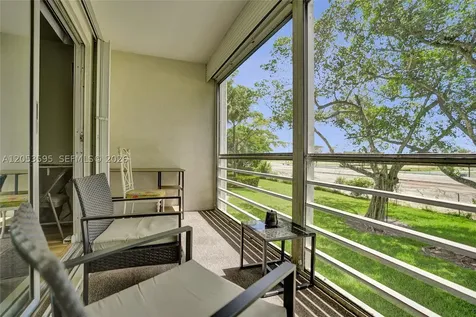 208 Greenbrier C West Palm Beach FL 33417
