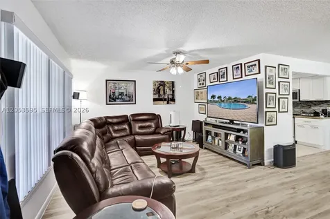 208 Greenbrier C West Palm Beach FL 33417