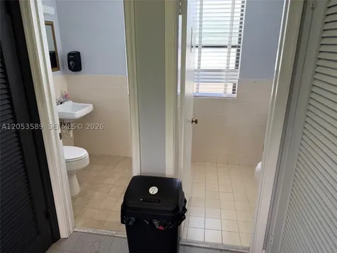 4627 Ponce De Leon Boulevard Coral Gables FL 33146