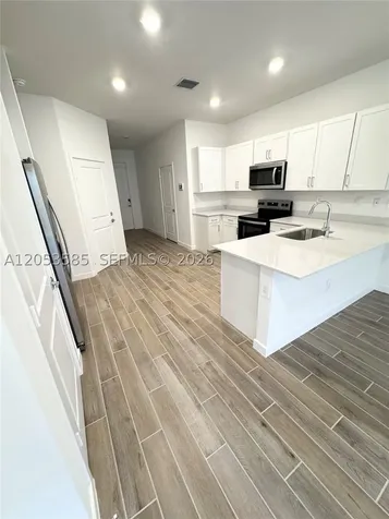 120 NE 13th Terrace Homestead FL 33033