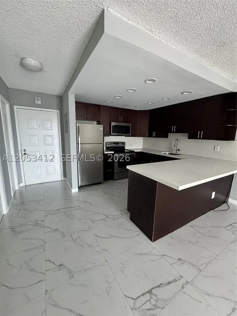 6930 Miami Gardens Drive Hialeah FL 33015