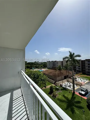 6930 Miami Gardens Drive Hialeah FL 33015