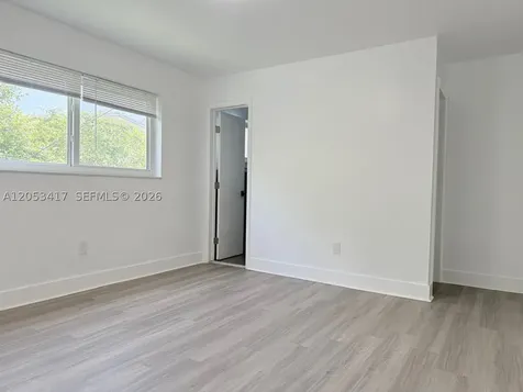 520 SW 5th Street Hallandale Beach FL 33009