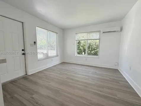 520 SW 5th Street Hallandale Beach FL 33009
