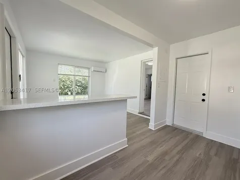 520 SW 5th Street Hallandale Beach FL 33009