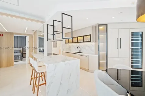 18671 Collins Avenue Sunny Isles Beach FL 33160