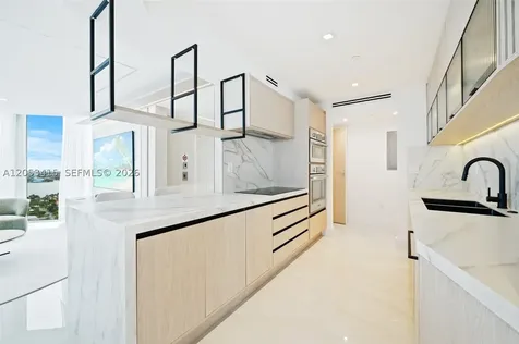 18671 Collins Avenue Sunny Isles Beach FL 33160