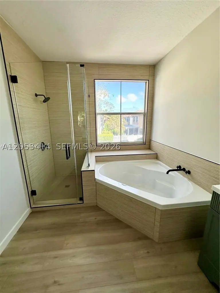4946 SW 38th Way Hollywood FL 33312