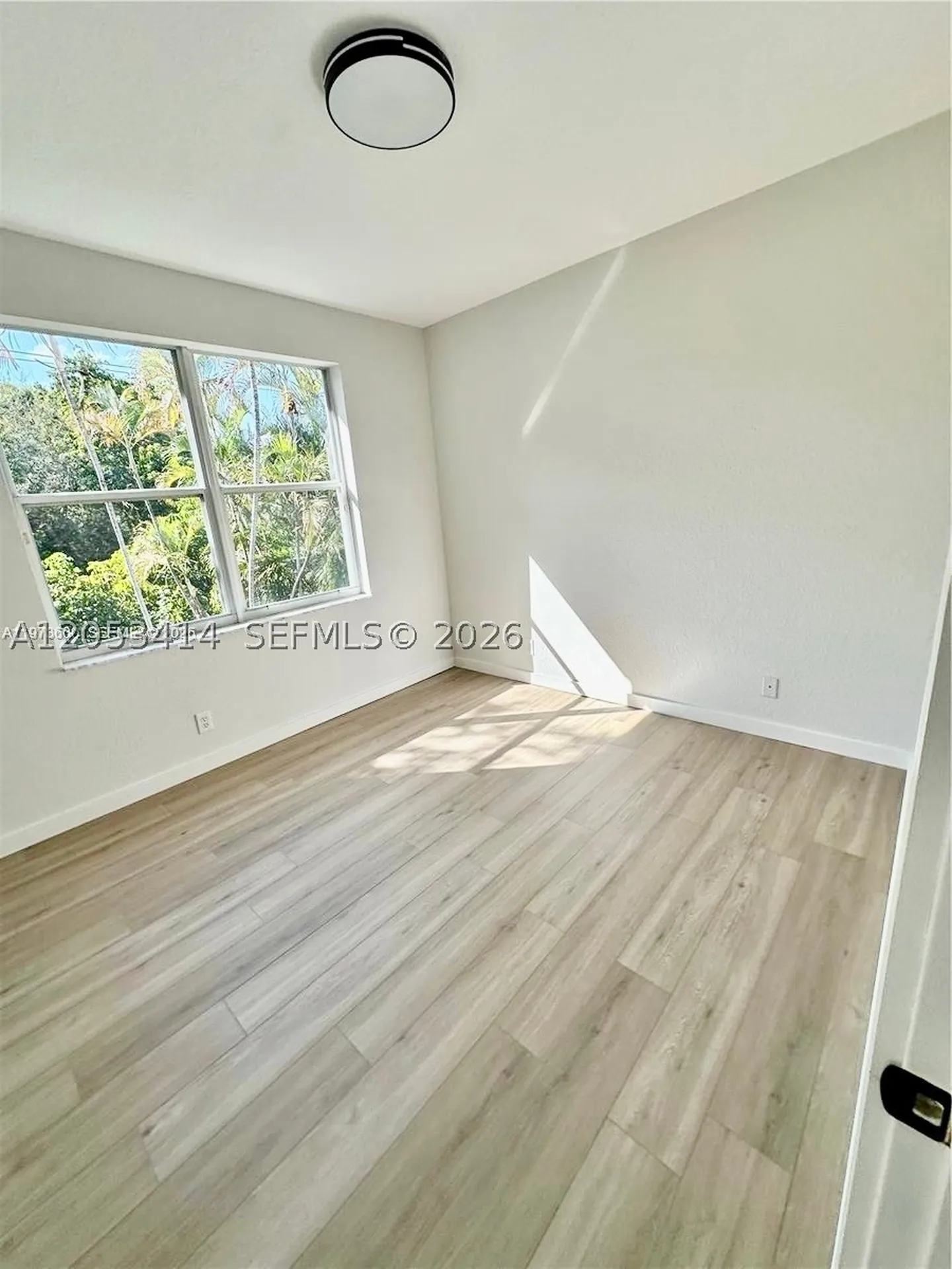 4946 SW 38th Way Hollywood FL 33312