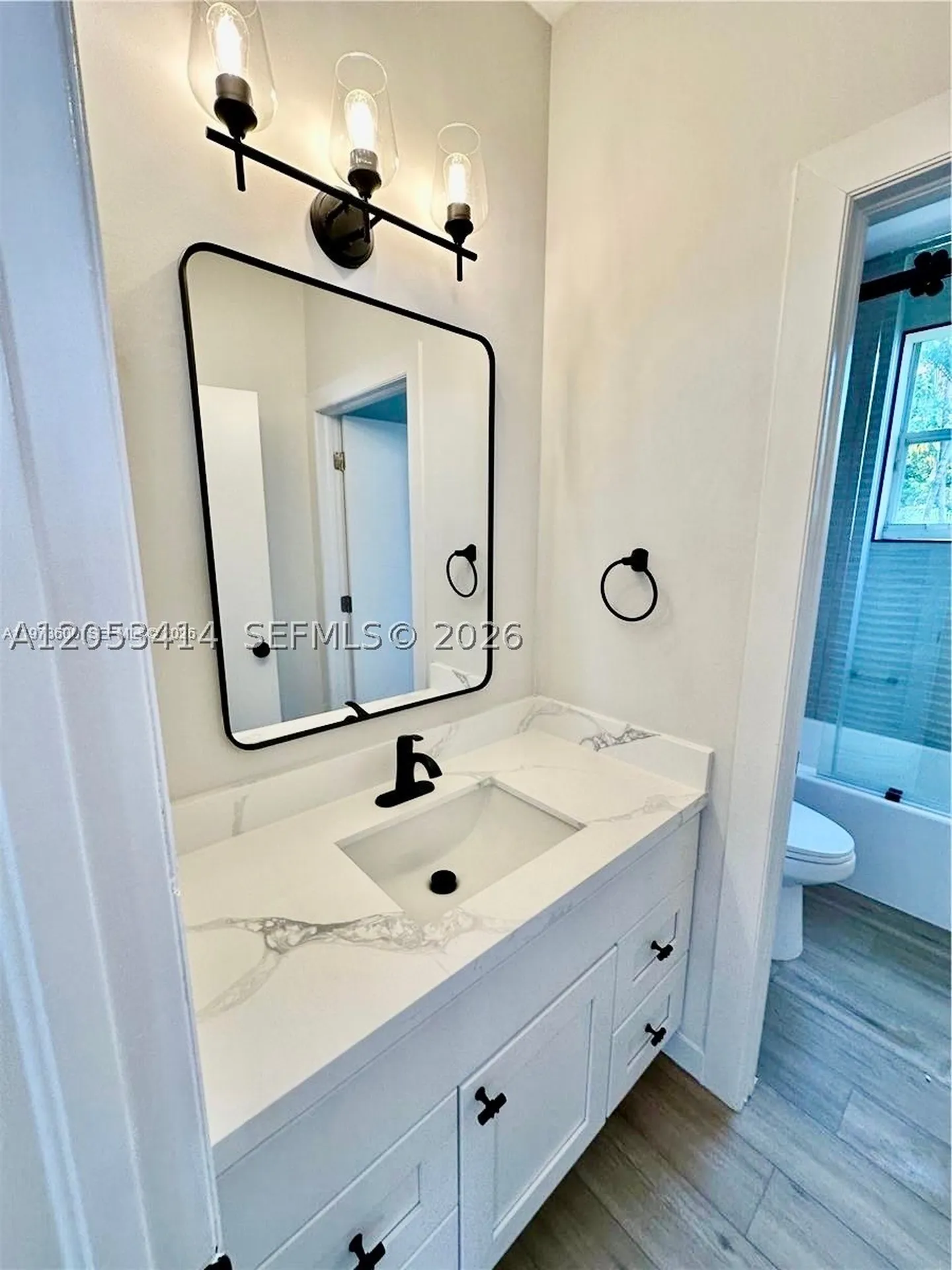 4946 SW 38th Way Hollywood FL 33312