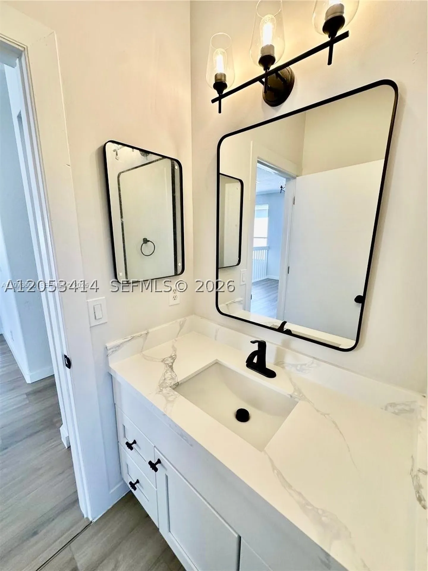 4946 SW 38th Way Hollywood FL 33312