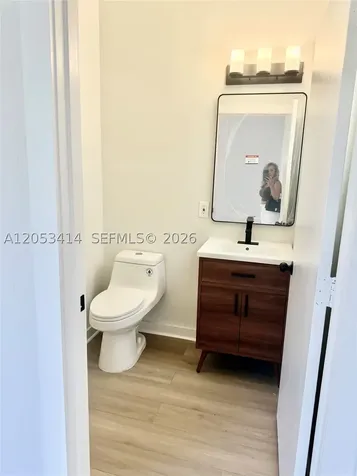4946 SW 38th Way Hollywood FL 33312