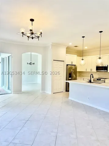 4946 SW 38th Way Hollywood FL 33312