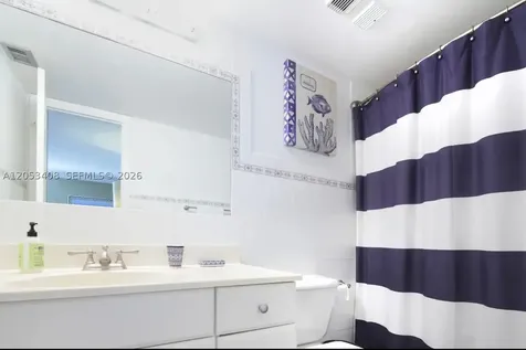 2625 Collins Avenue Miami Beach FL 33140