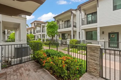4746 NW 83rd Parkway Doral FL 33166