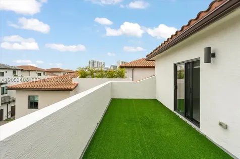 4746 NW 83rd Parkway Doral FL 33166