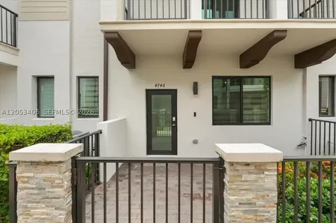 4746 NW 83rd Parkway Doral FL 33166