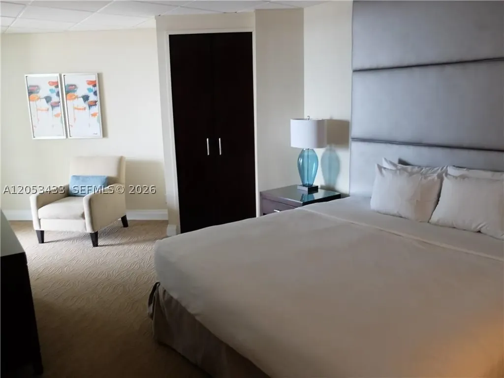 2670 E Sunrise Boulevard Fort Lauderdale FL 33304