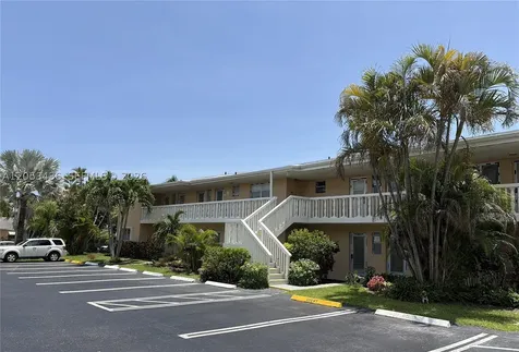 2131 NE 1st Court Boynton Beach FL 33435