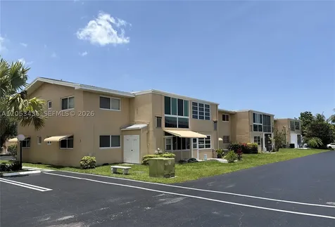 2131 NE 1st Court Boynton Beach FL 33435