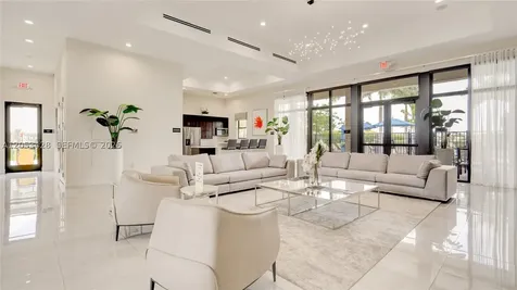 953 NE 211th Street Miami FL 33179