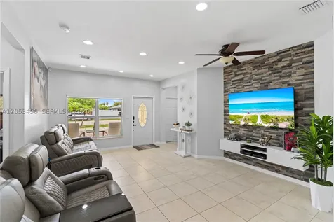 25501 SW 132nd Avenue Homestead FL 33032