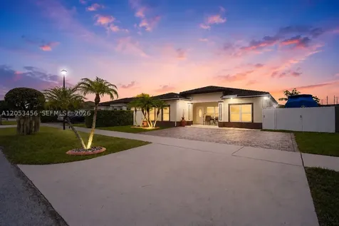 25501 SW 132nd Avenue Homestead FL 33032