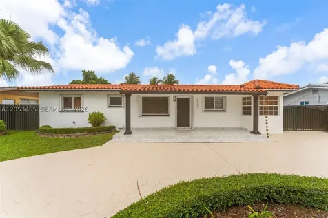 2900 SW 98th Avenue Miami FL 33165