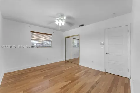 2900 SW 98th Avenue Miami FL 33165