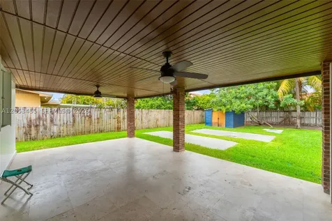 2900 SW 98th Avenue Miami FL 33165