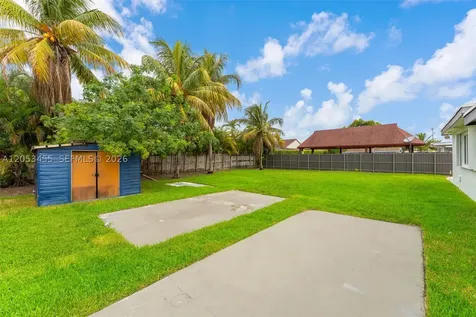 2900 SW 98th Avenue Miami FL 33165