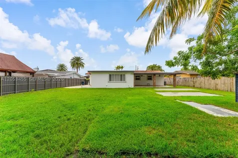 2900 SW 98th Avenue Miami FL 33165
