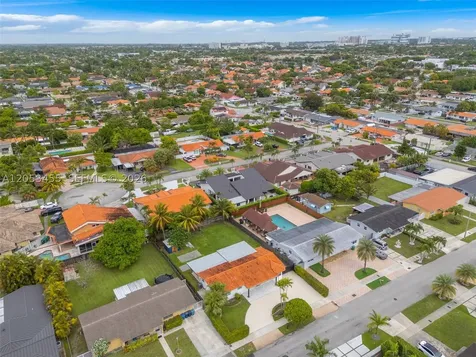 2900 SW 98th Avenue Miami FL 33165